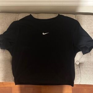 Nike Women's Black Short Sleeve Tee